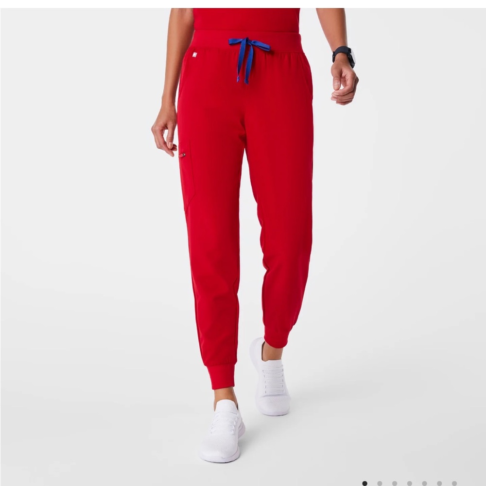 FIGS Zamora Jogger Scrub Pants™ Winning Red